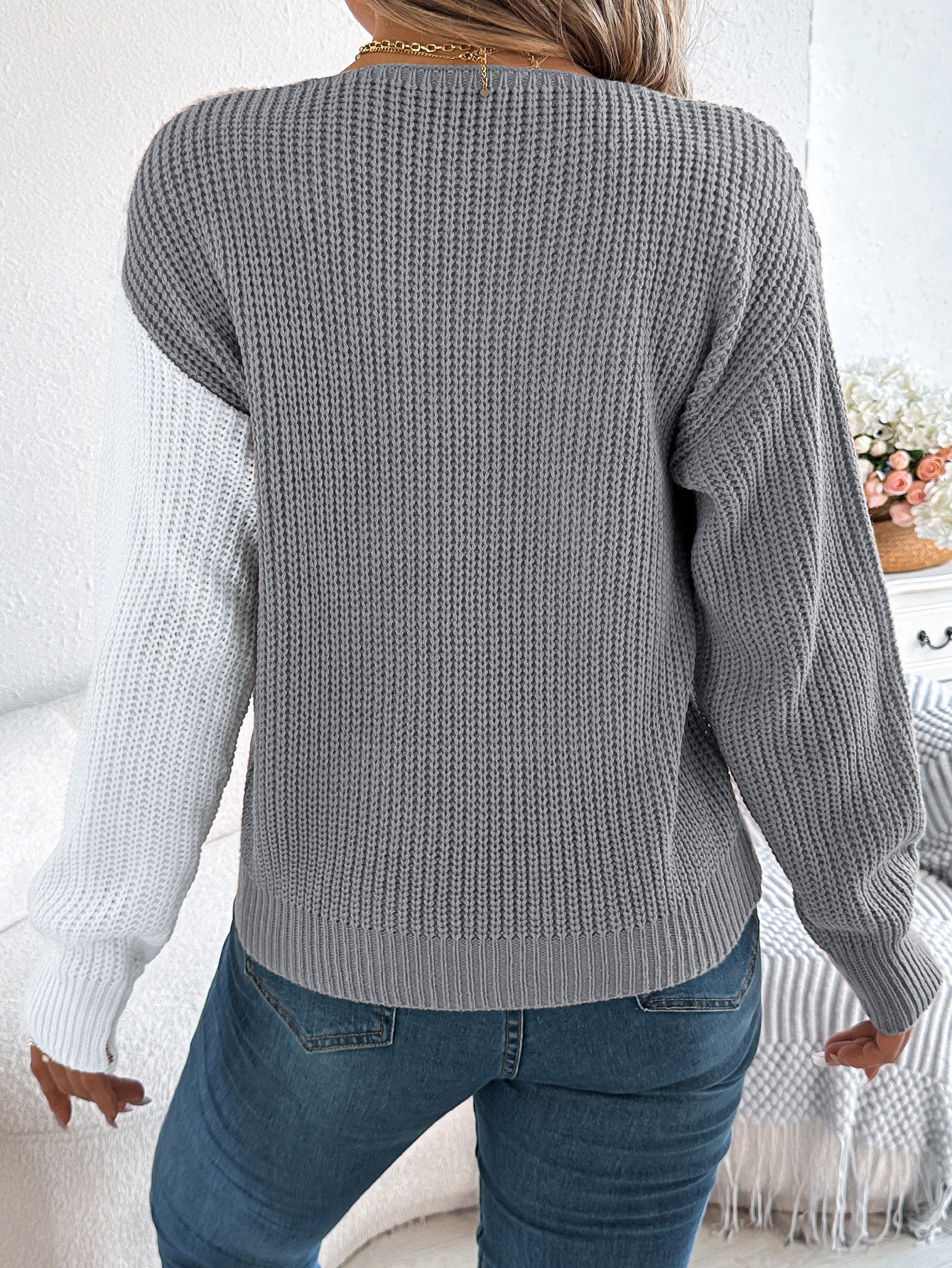Women's Fall/Winter Color Block V-Neck Pullover Sweater with Fake Buttons