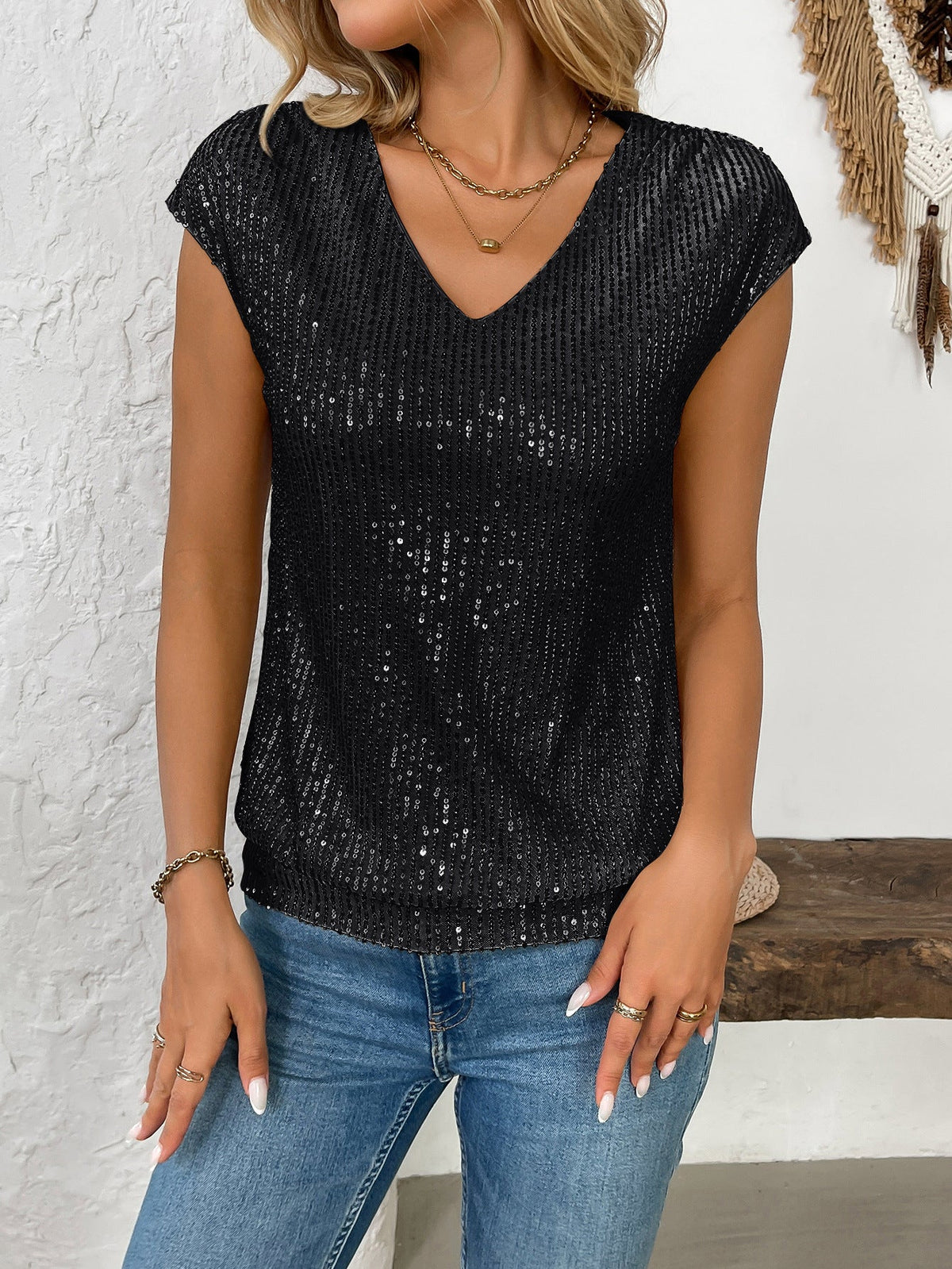 V Neck Sequined Solid Color Short Sleeved Top