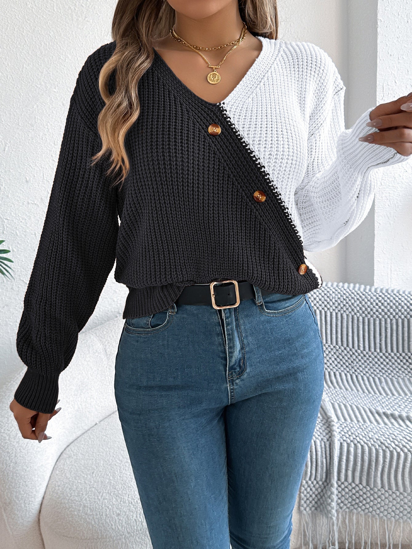 Women's Fall/Winter Color Block V-Neck Pullover Sweater with Fake Buttons