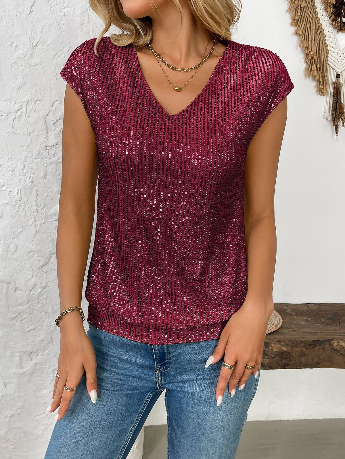 V Neck Sequined Solid Color Short Sleeved Top