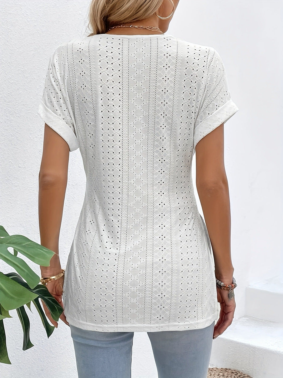 Women's Casual V-Neck T-Shirt with Lace Trim and Split Hem - Soft and Comfortable Short Sleeve Tee