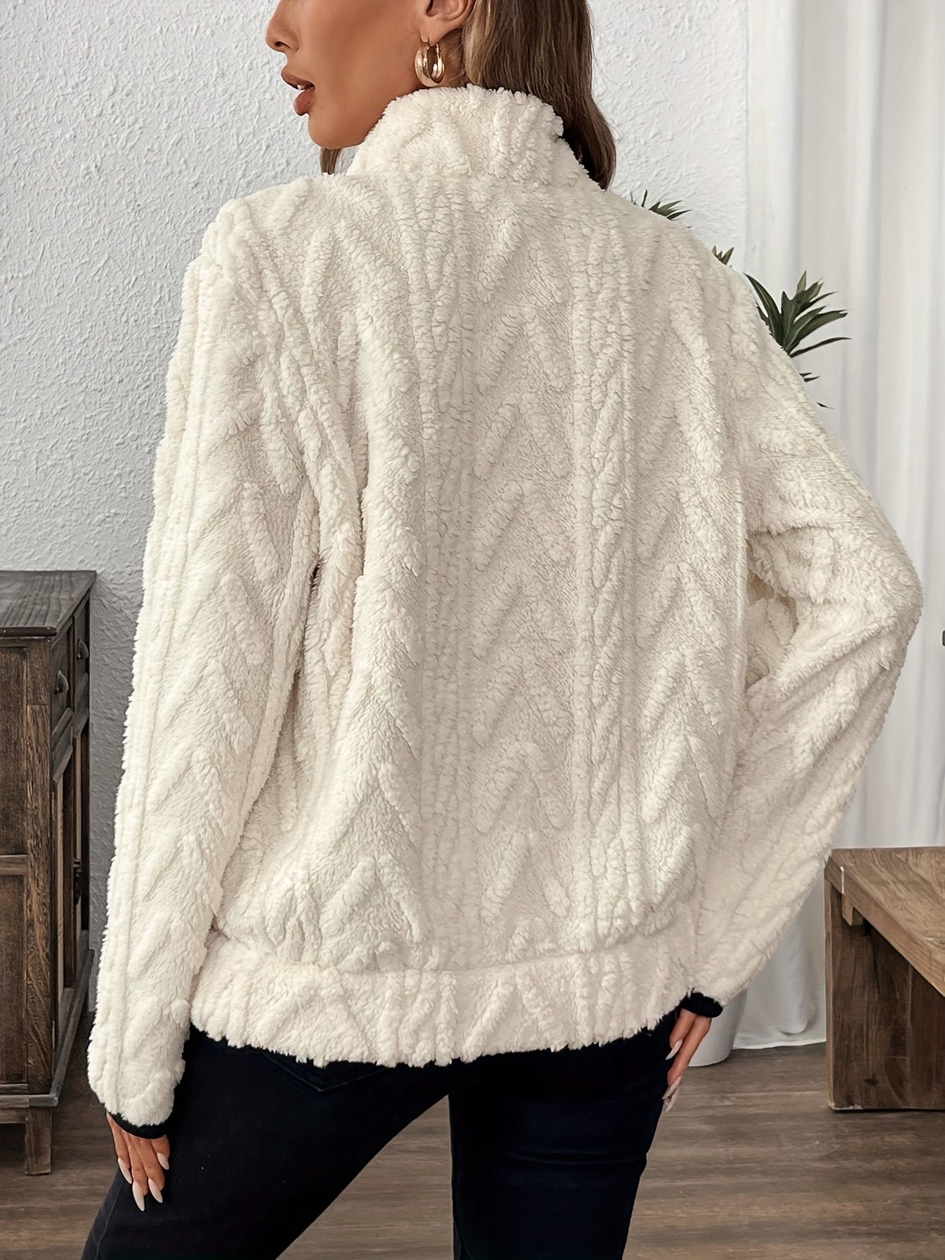 Women'S Fashion Fuzzy Sweatshirt, Solid Color, with Lapel Collar and Zipper Detail