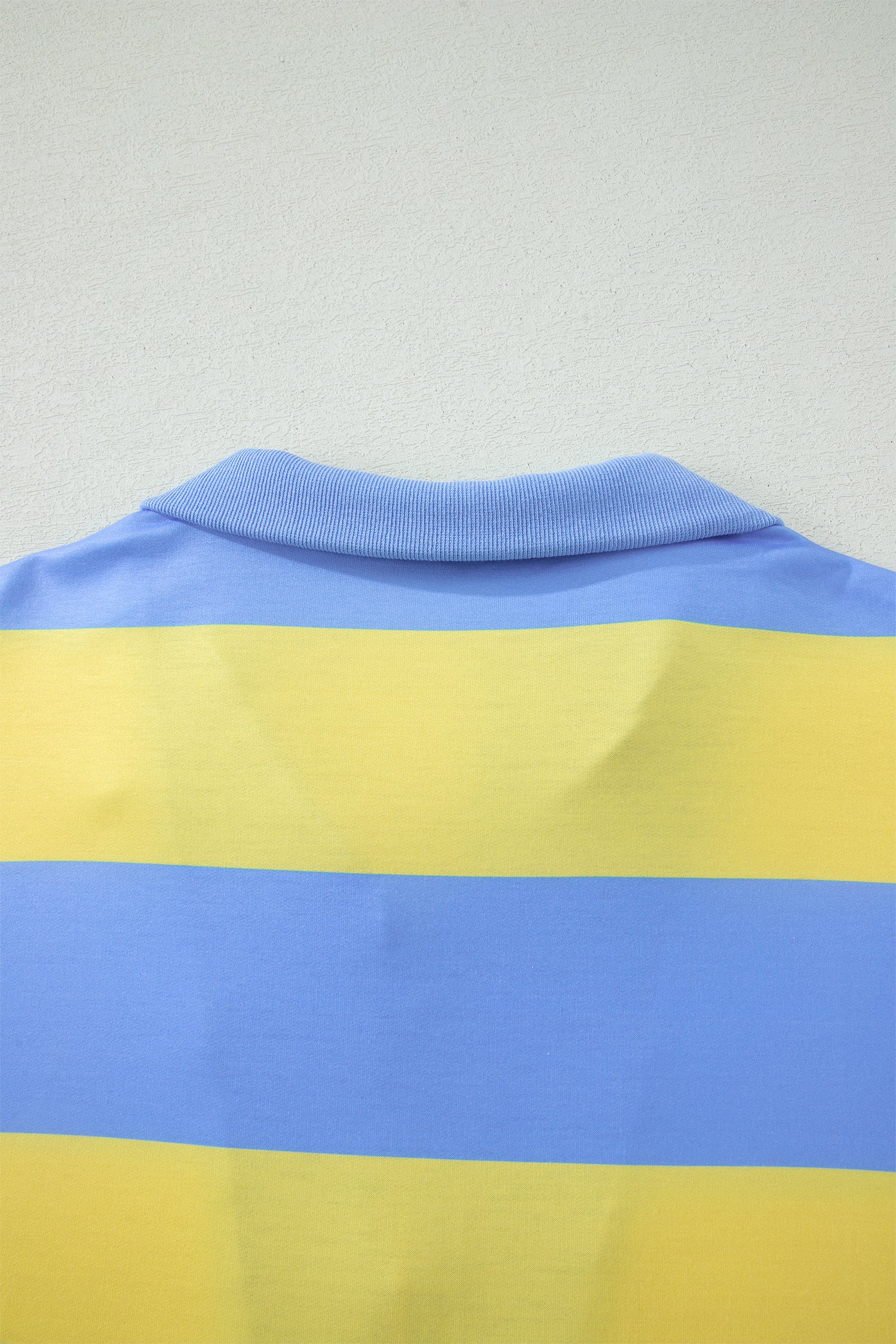 Yellow Stripe Half Zipper Placket Bracelet Sleeve Top Casual Shorts Set