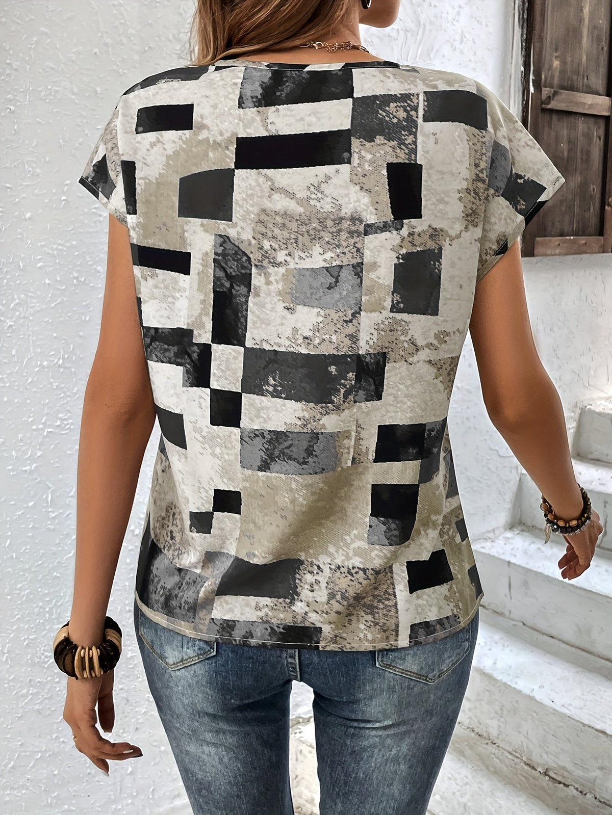 Graphic Print Crew Neck T-shirt, Short Sleeve Aztec Print Tops