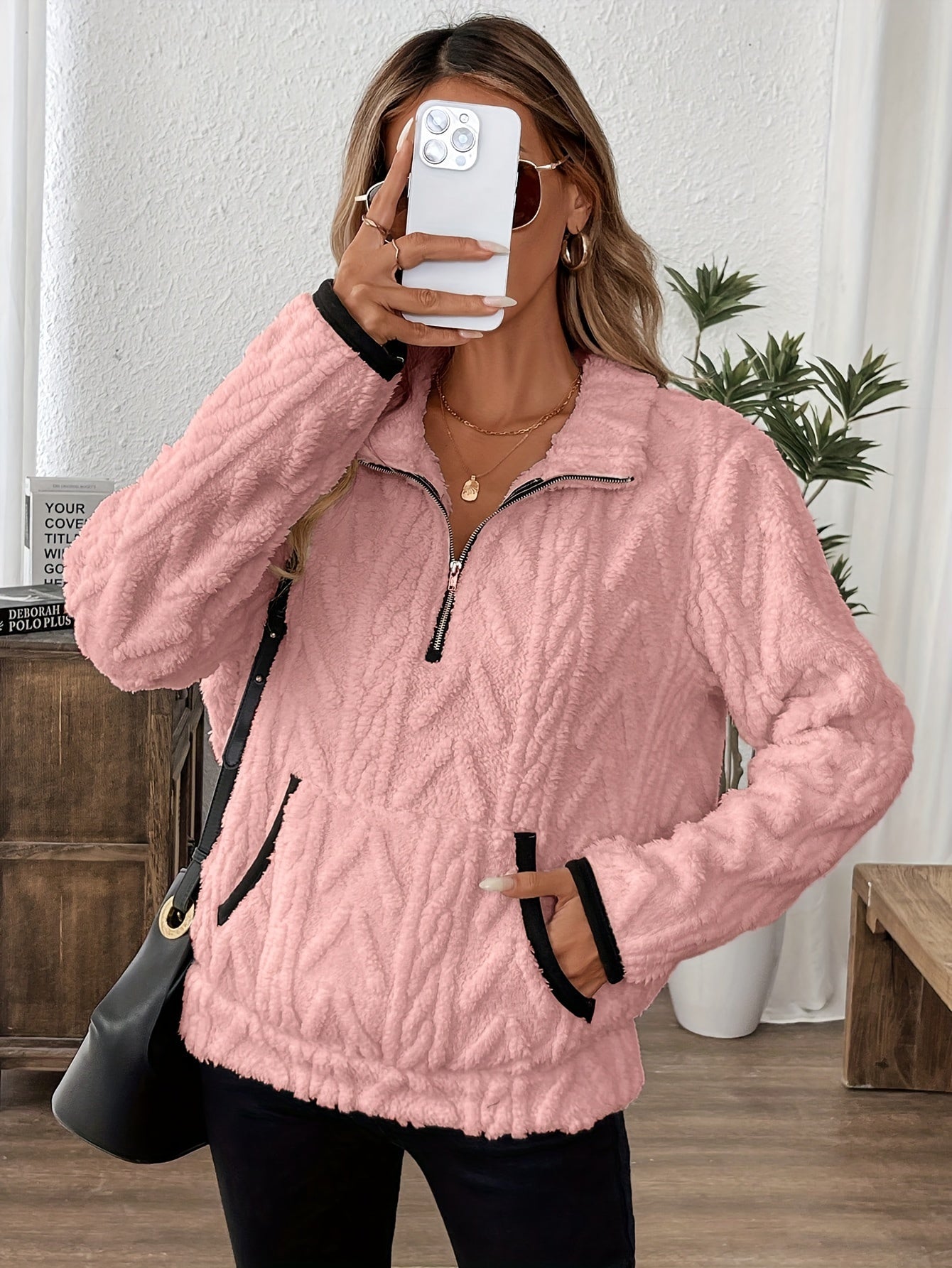 Women'S Fashion Fuzzy Sweatshirt, Solid Color, with Lapel Collar and Zipper Detail