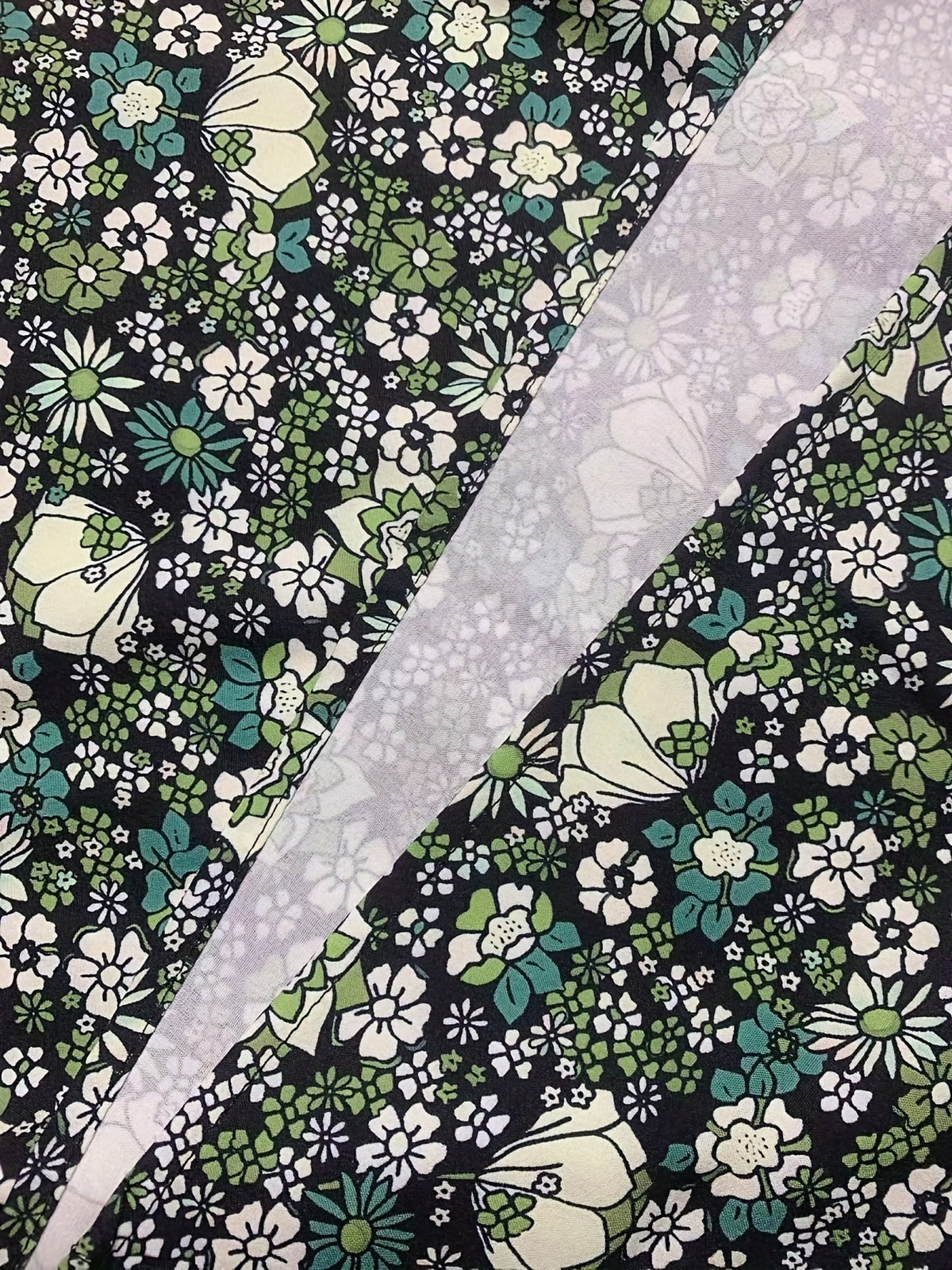Ditsy Floral Print V Neck Dress, Casual Ruched Summer Dress With Pockets