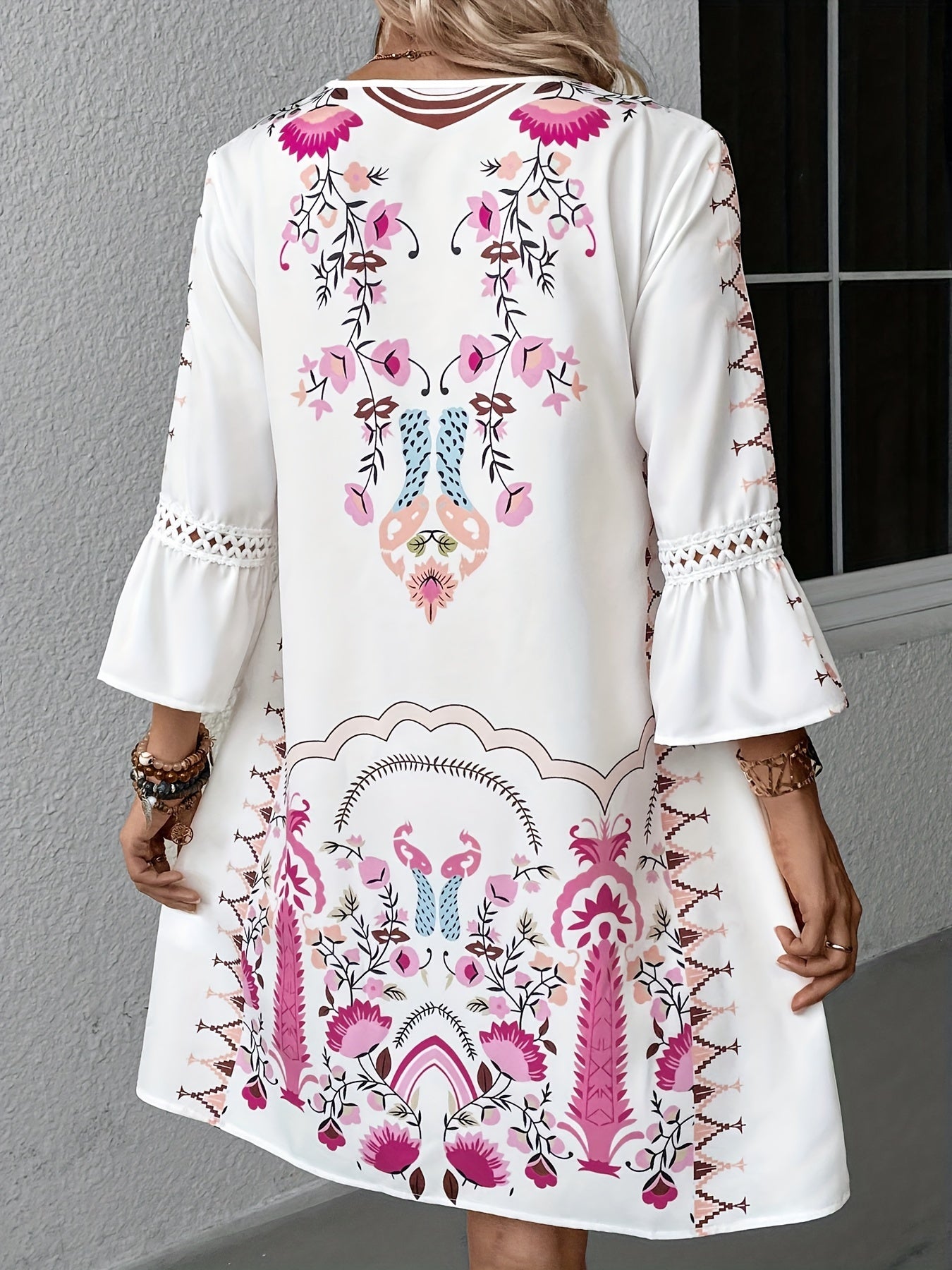 Tribal Print Contrast Lace Smock Dress, Vacation Flared Sleeve V-neck Loose Dress