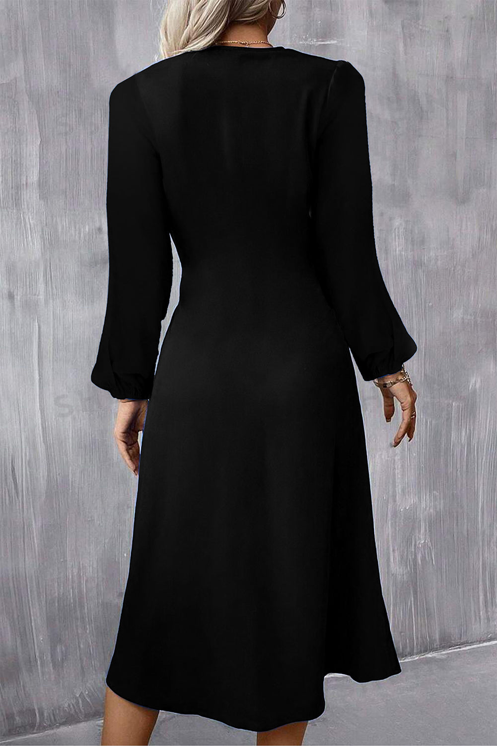 Black Solid Color Ruched Detail Long Sleeve Midi Dress