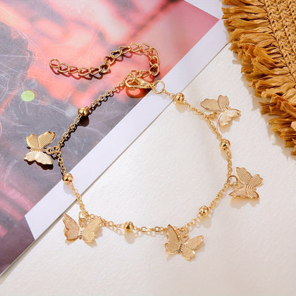 Free Gift A Stylish Bracelet For Women With An Elegant And Graceful Golden And Silvery Butterfly Pendant, Suitable For Daily Wear By Women And As A Gift For Friends