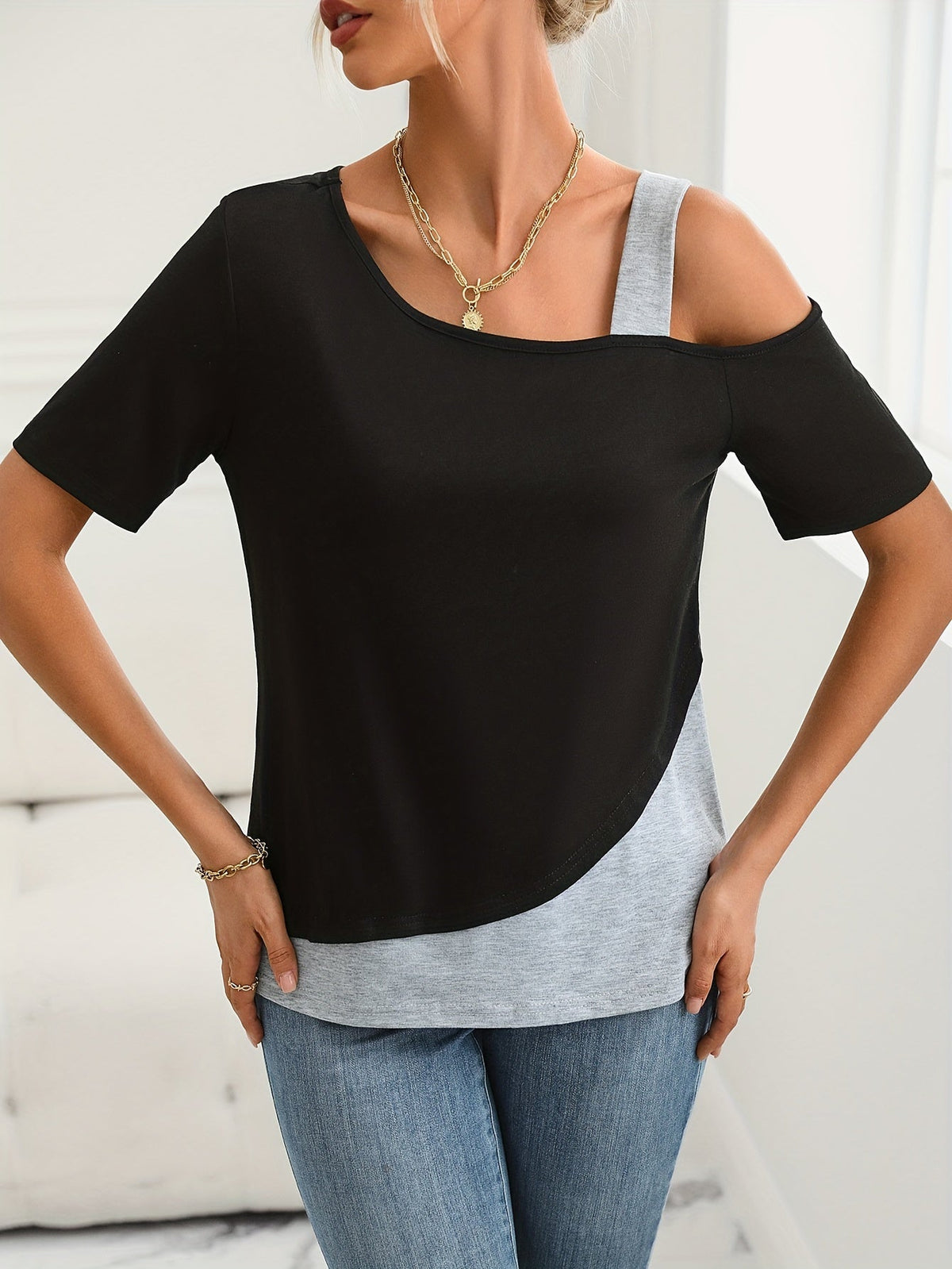 Women's Colorblock Cold Shoulder T-Shirt - Casual and Comfortable