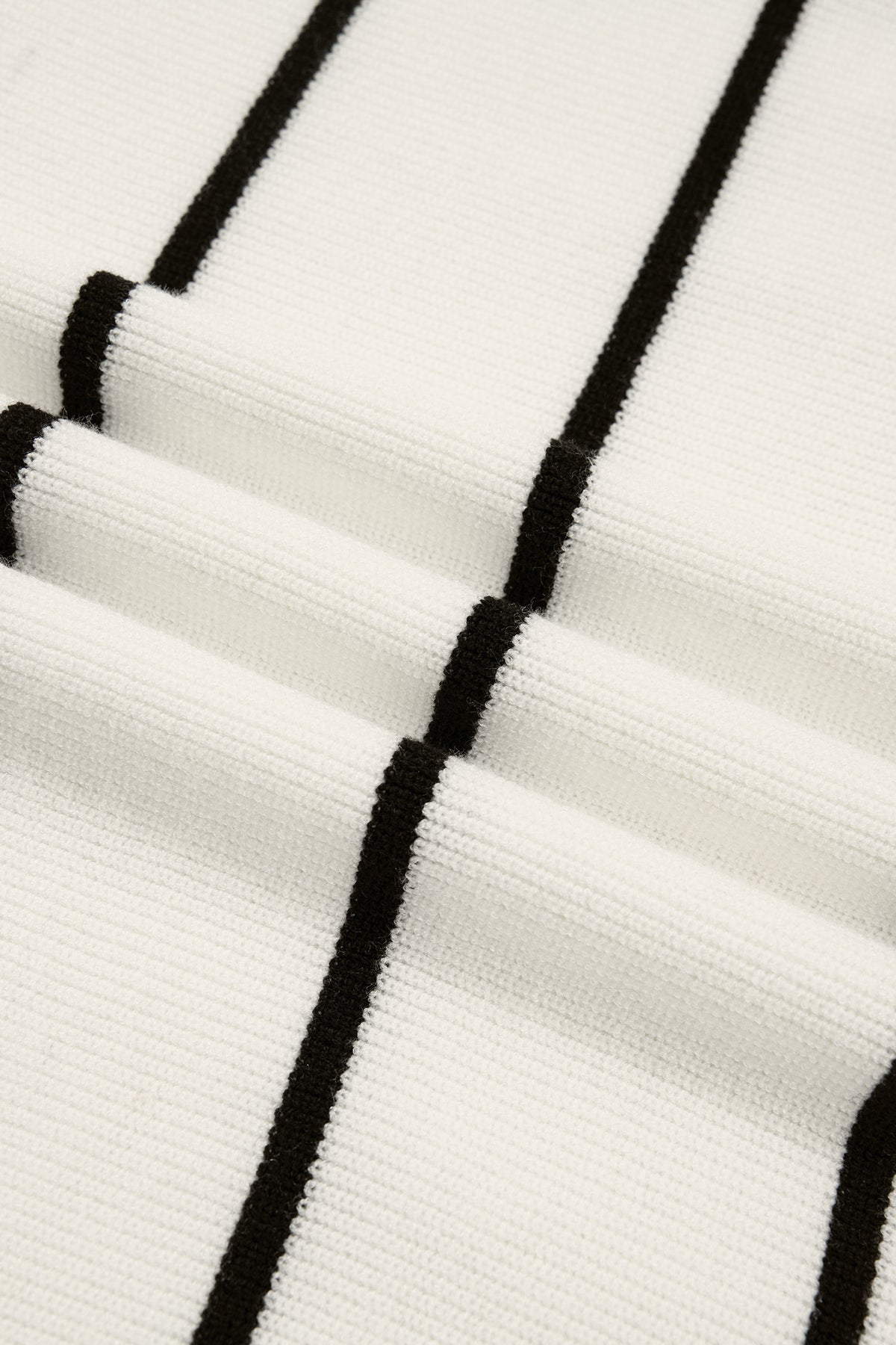 White Stripe Ribbed Knit Half Sleeve Loose Sweater Tee