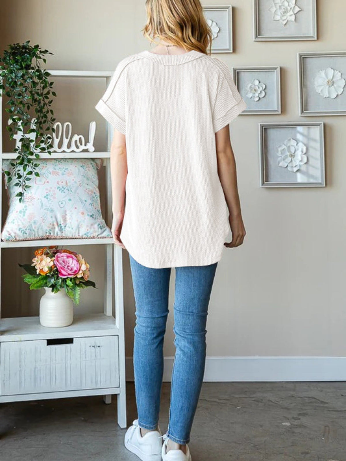 Striped jacquard knit loose-fitting V-neck short sleeve T-shirt
