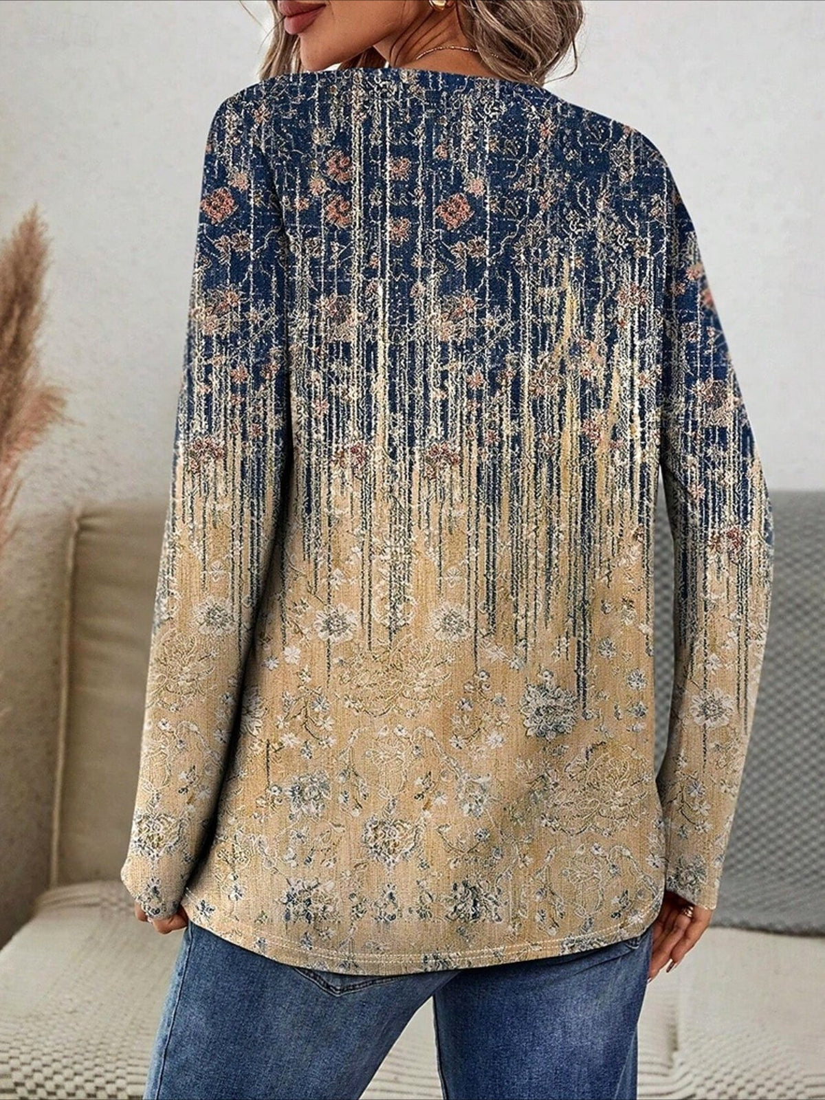 High Street Long Sleeve Crew Neck T-Shirt