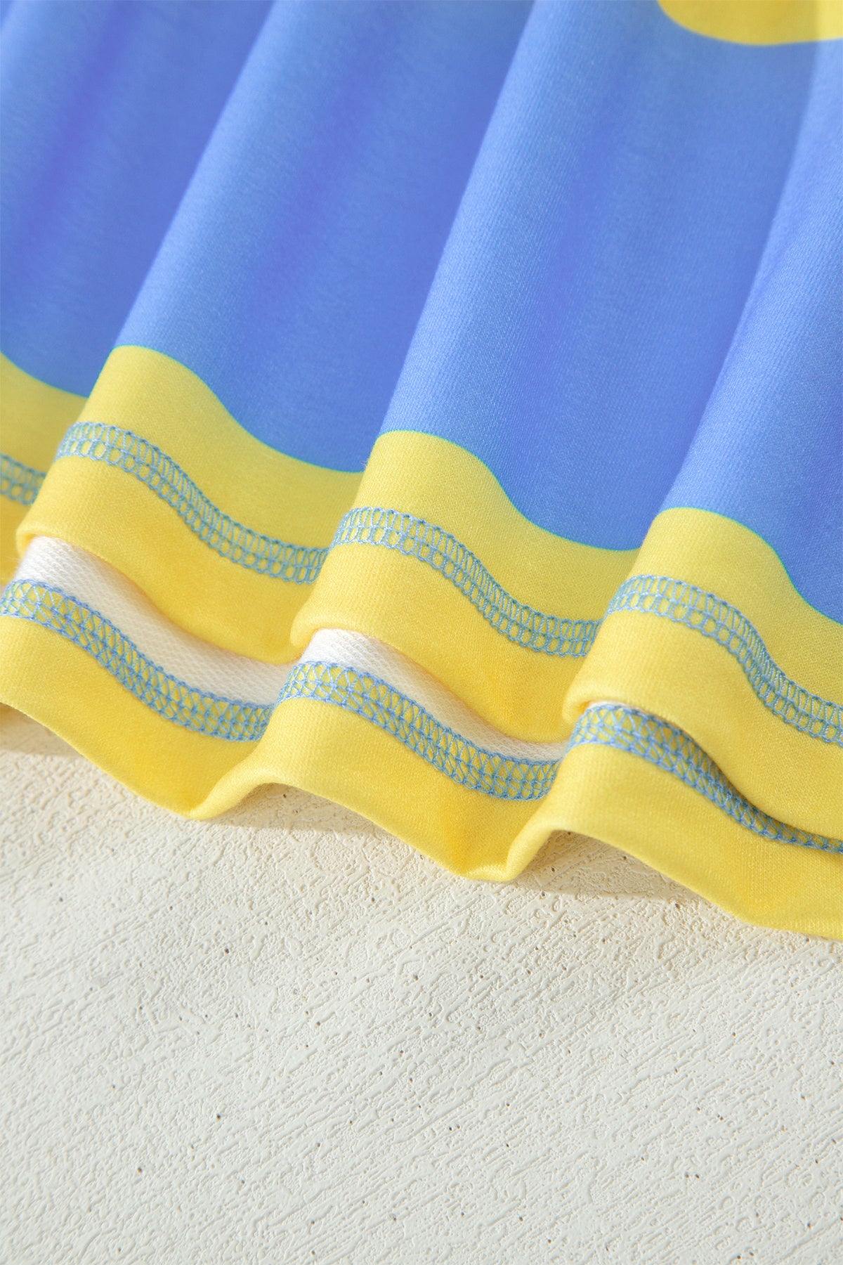 Yellow Stripe Half Zipper Placket Bracelet Sleeve Top Casual Shorts Set