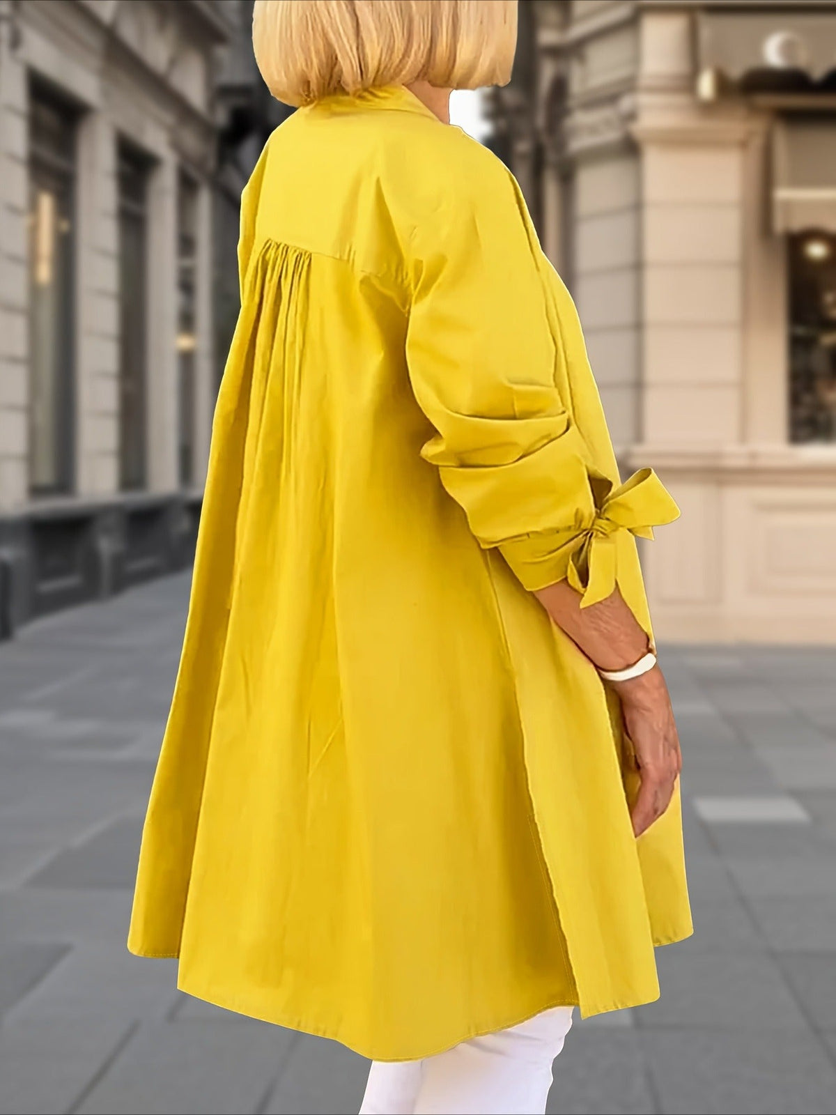Elegant Loose-Fit Adjustable Cuffs Side Slit Breathable Fabric Round Neck Nontransparent Material Shirt