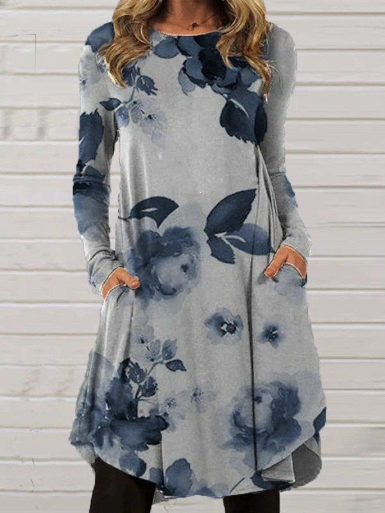 Graphic Print Dress with Long Sleeves and Pockets - Casual and Comfortable