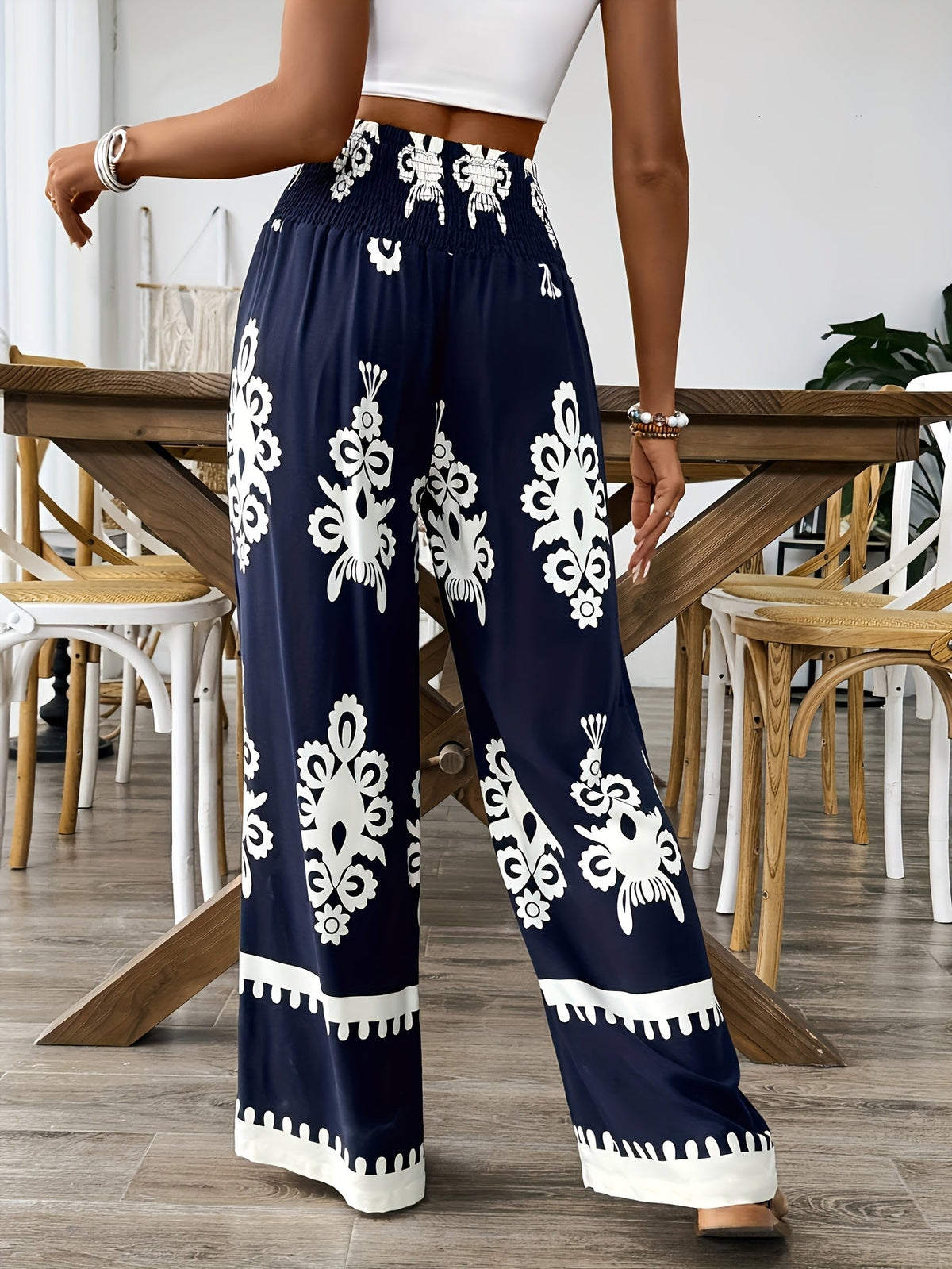 Elegant High-Waisted Chic Green Floral Print Wide-Leg Pants for Women