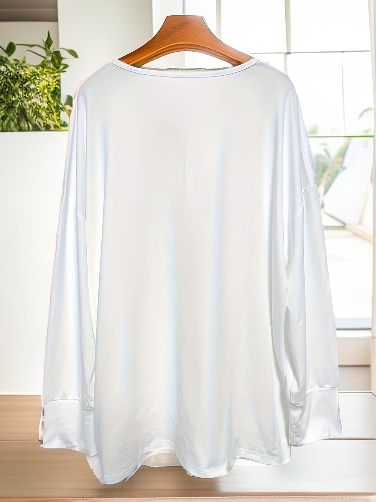 Women's Solid Button Decor Long Sleeve V Neck High Stretch Top
