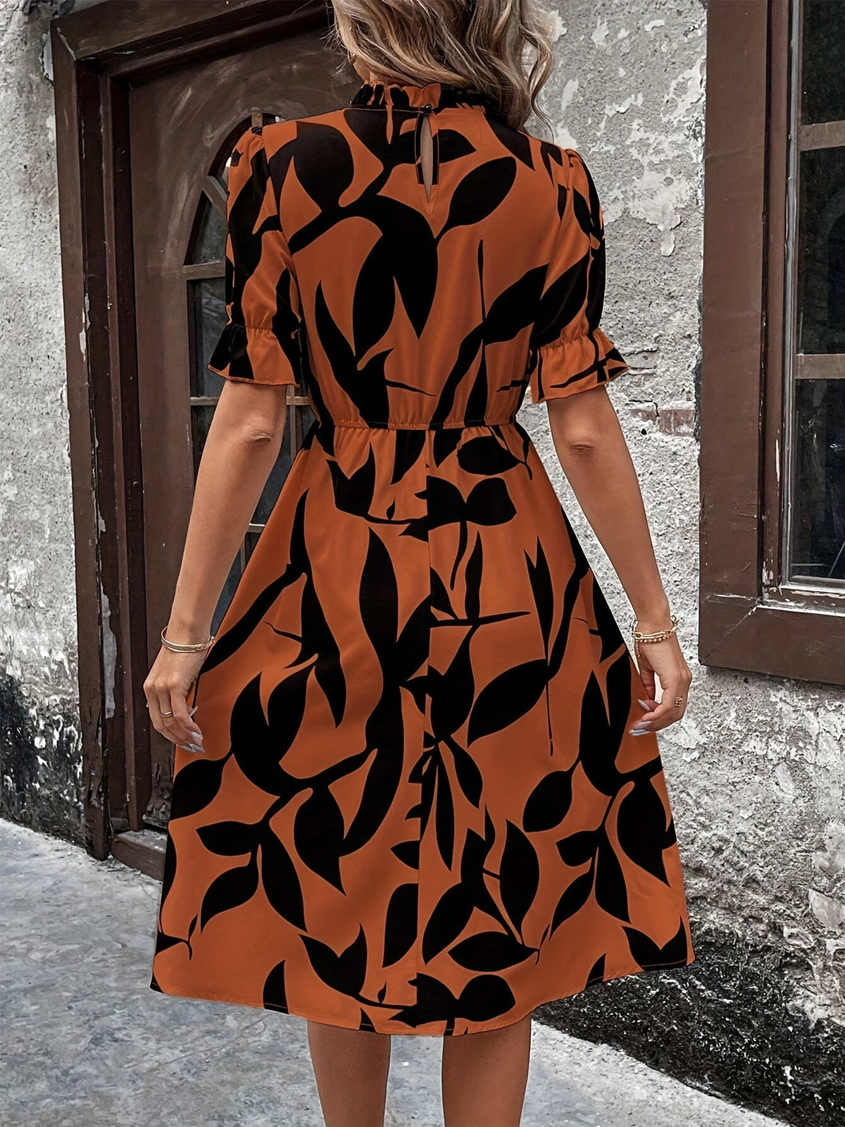 Leaf Print Mock Neck Dress, Elegant Short Sleeve Ruffle Cuff Back Keyhole A-line Dress