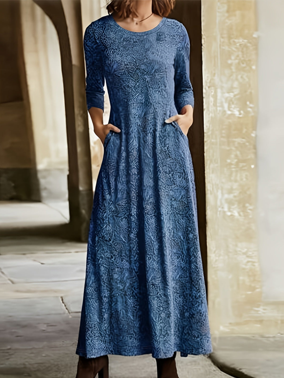 Chic Floral Print Maxi Dress - Stylish Crew Neck Long Sleeve - Comfortable Casual Wear