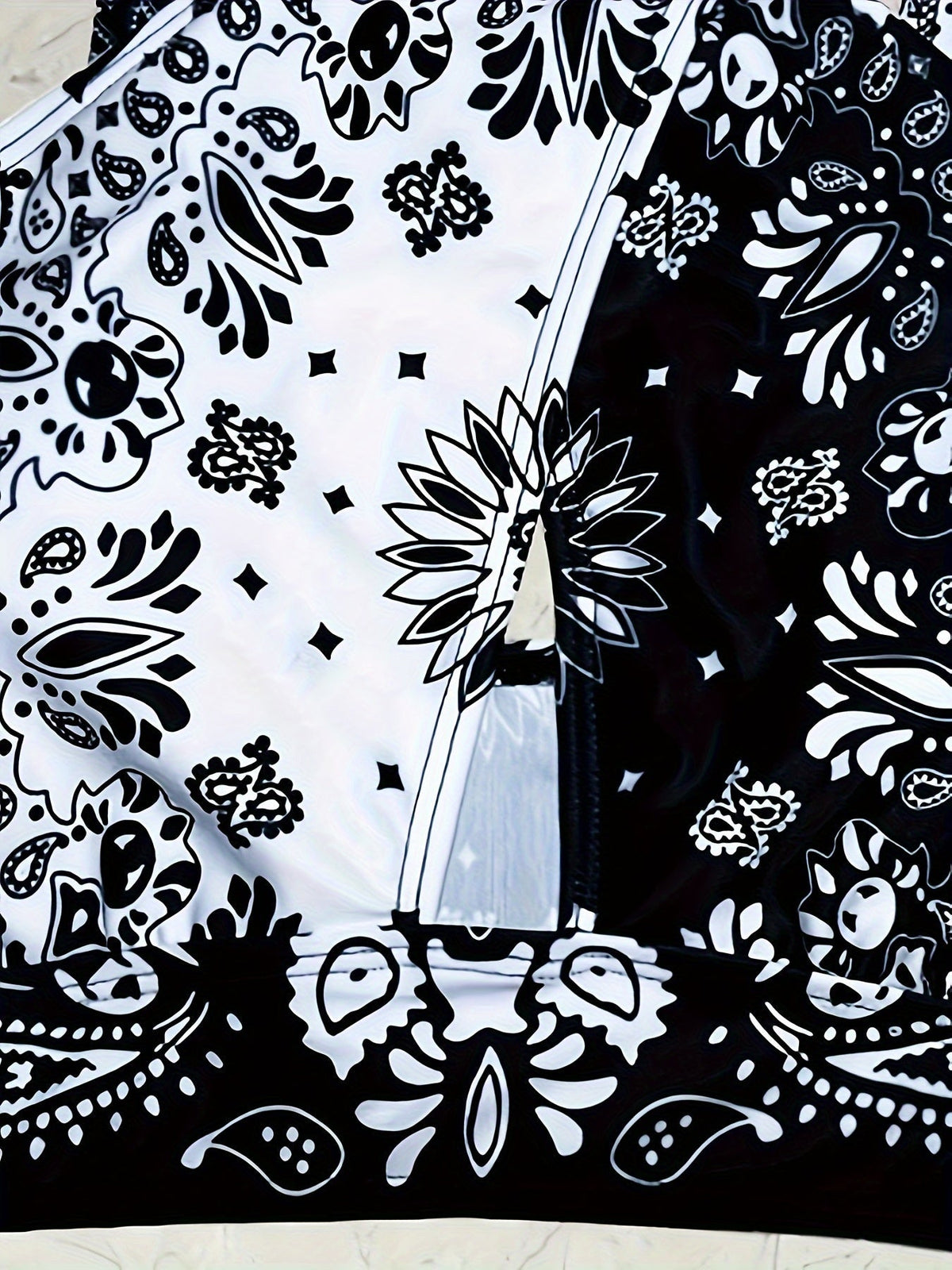 Black & White Paisley Floral Print Knot 2 Piece Set Bikini, Ring Hollow Out Stretchy Cross Top & Skorts Swimsuits