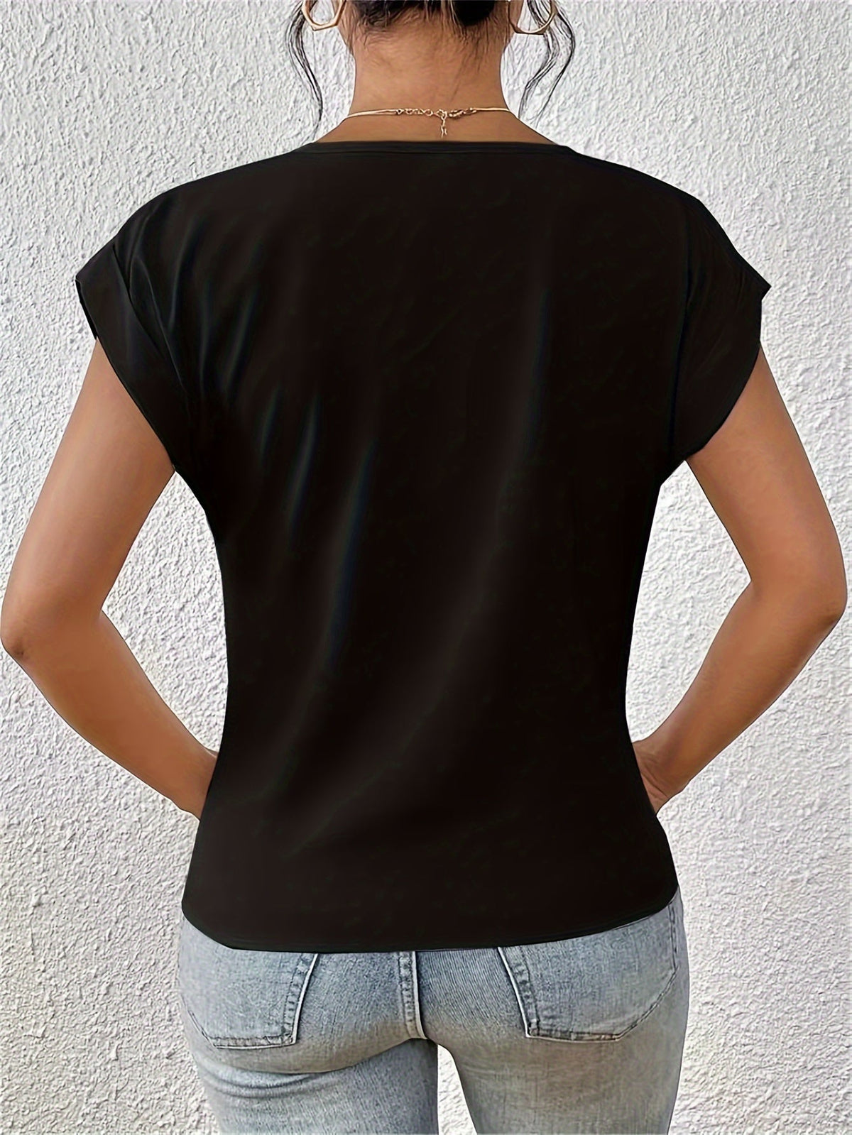 Women's Knot V Neck T-Shirt - Casual Short Sleeve Top