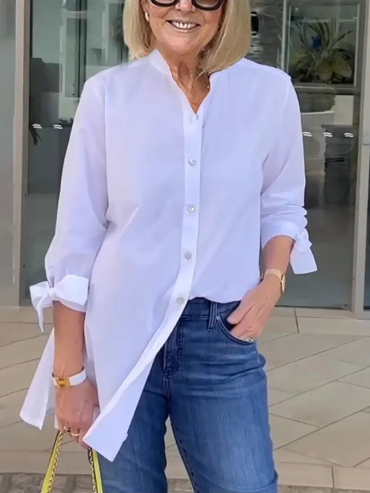 Elegant Loose-Fit Adjustable Cuffs Side Slit Breathable Fabric Round Neck Nontransparent Material Shirt