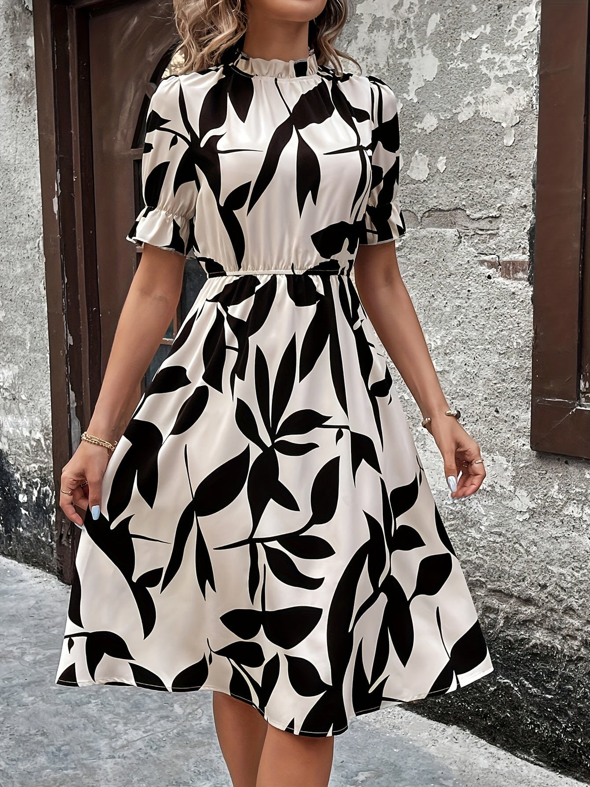Leaf Print Mock Neck Dress, Elegant Short Sleeve Ruffle Cuff Back Keyhole A-line Dress