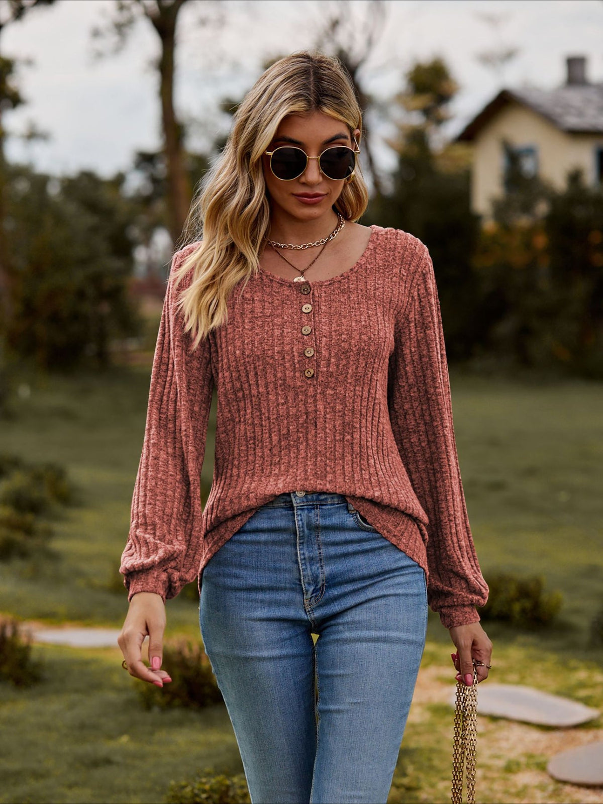 Chic Ribbed Crew-Neck T-Shirt with Button Detail - Comfortable Long Sleeve Casual Top