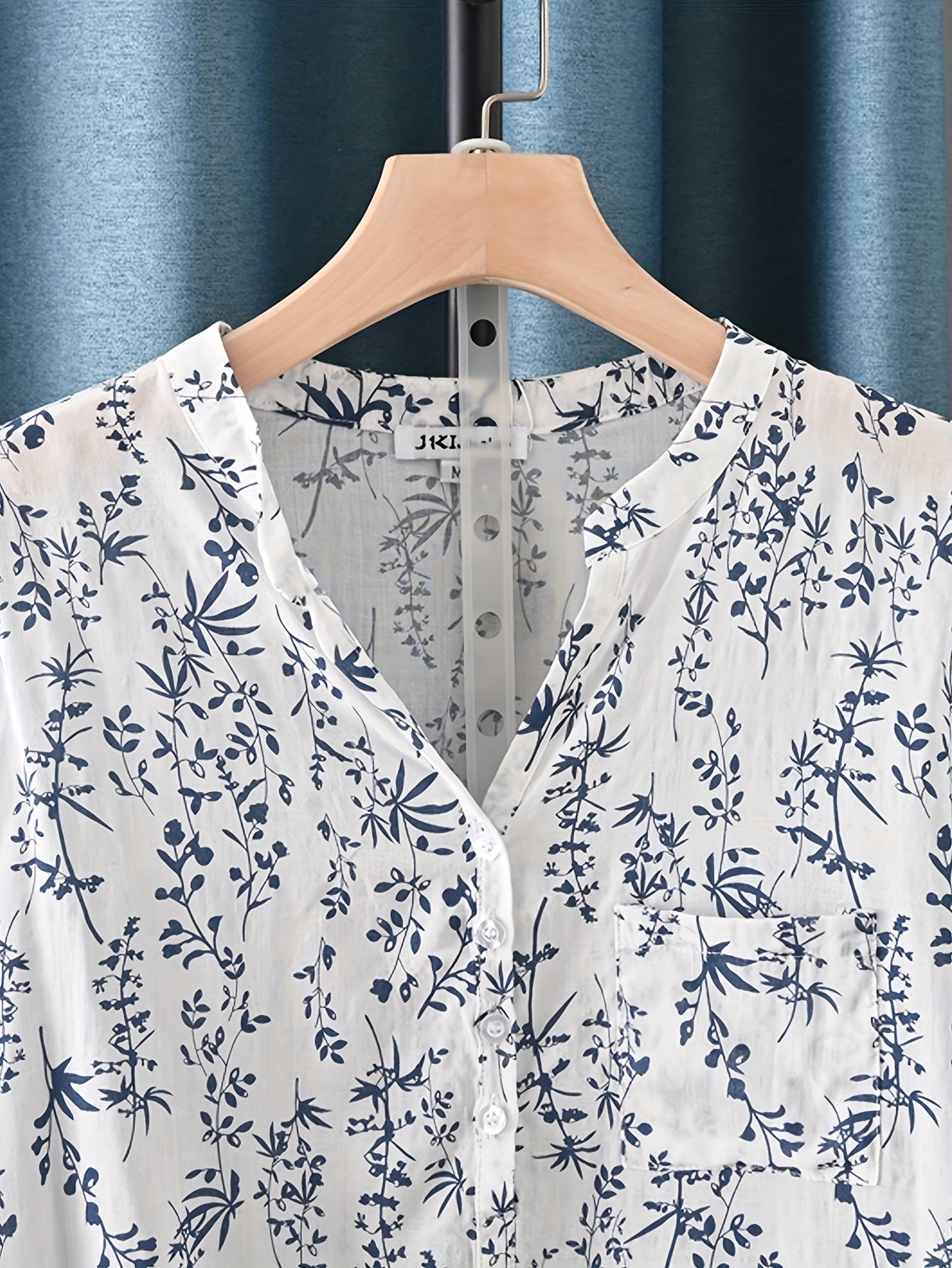 Floral V-neck Lightweight Seven Quarter Sleeved Shirt