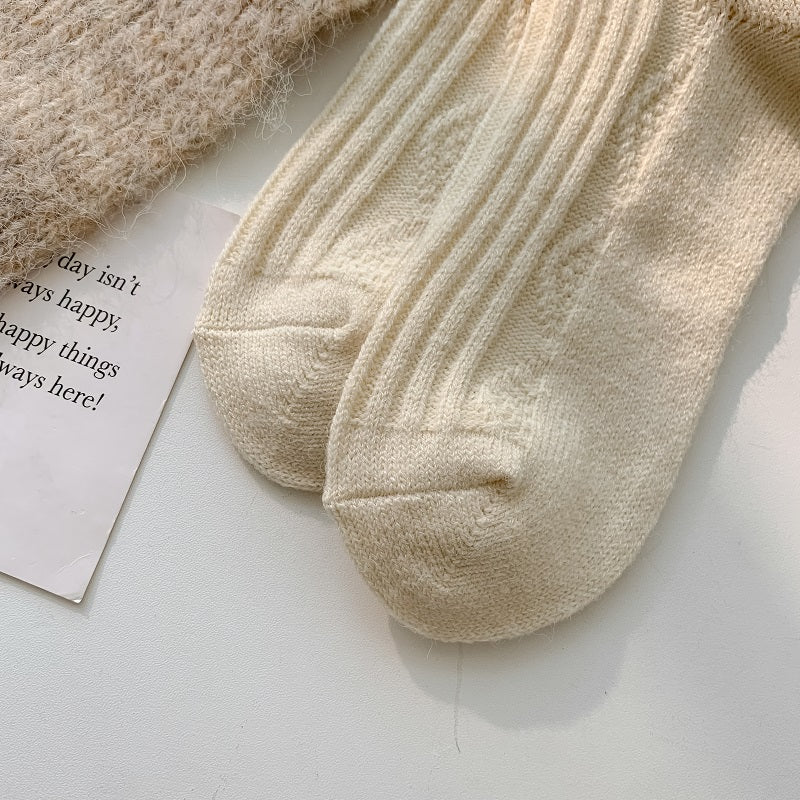 2/6 Pairs Thick & Warm Cream Color Socks, Retro Art Pattern Mid Tube Socks