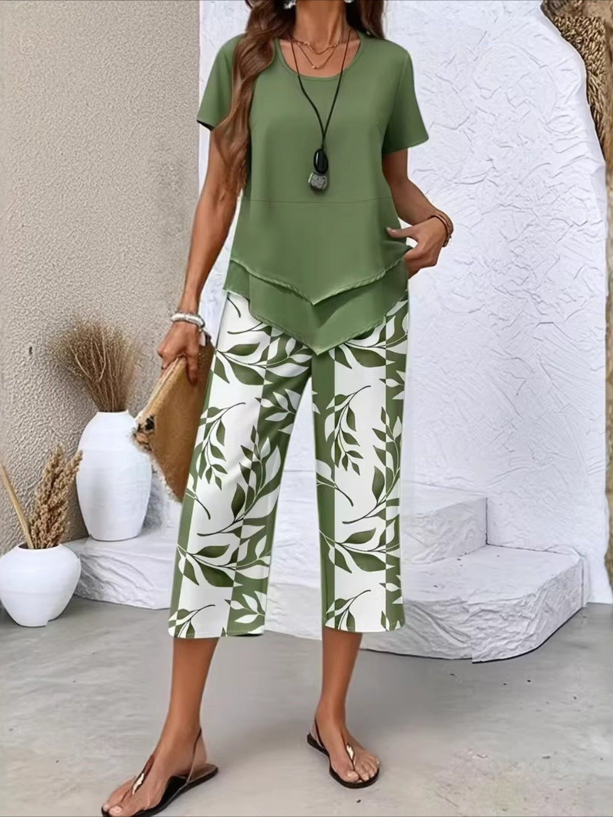 Solid Round Neck Short Sleeve Top With Floral Printing Pants Casual Two-Piece Set