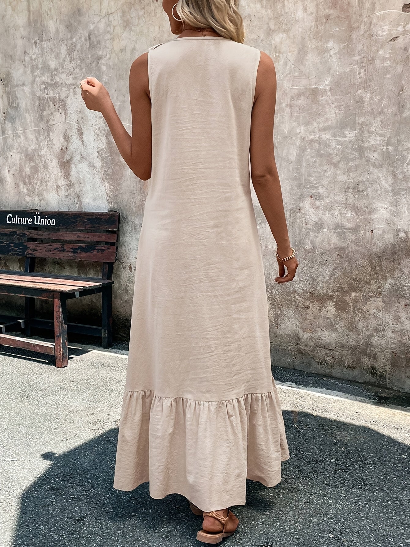 Sleeveless V-Neck Women's Elegant Green Ruffle Hem Midi Dress