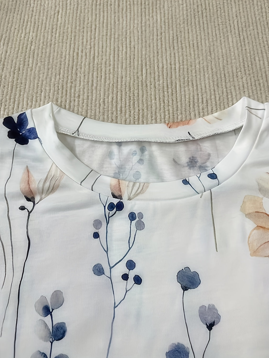 Floral Print Round Neck Long Sleeve T-Shirt
